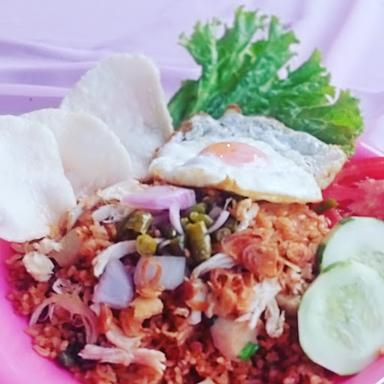 WARUNG NASI GORENG MENANTU