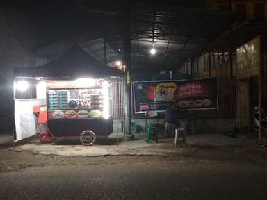 MARTABAK BLACK POPEYE MENTENG