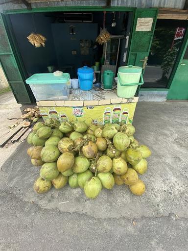 AIR KELAPA JELLY