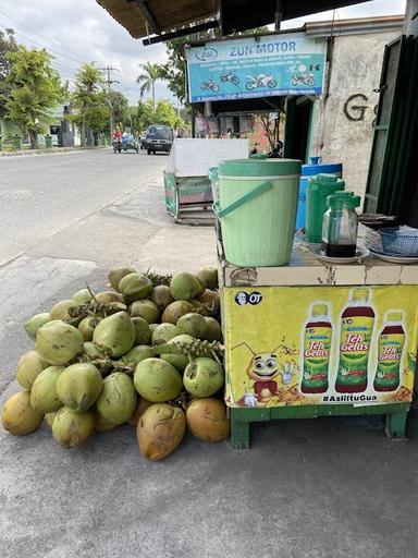 AIR KELAPA JELLY