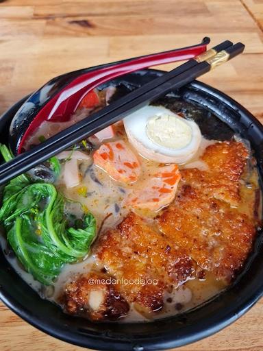 BLACK RAMEN MEDAN