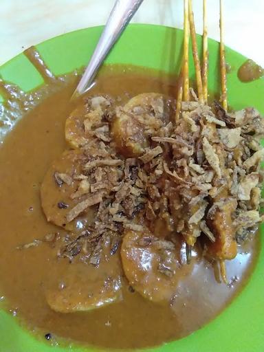 SATE & MIE REBUS KASUARI