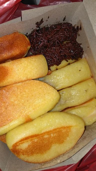 KUE PUKIS BANG AGUS