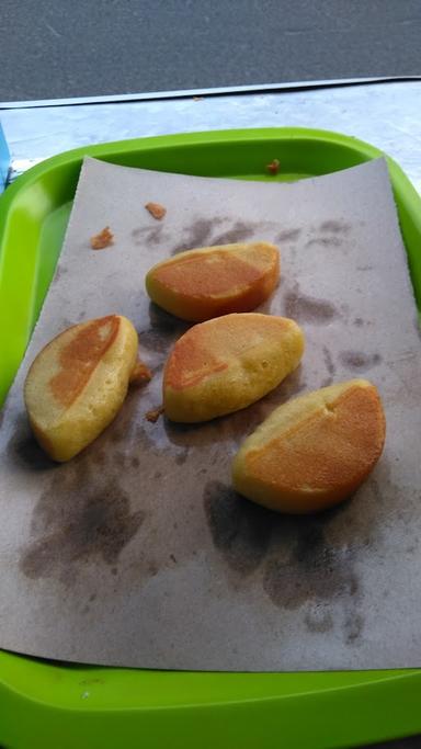 KUE PUKIS BANG AGUS