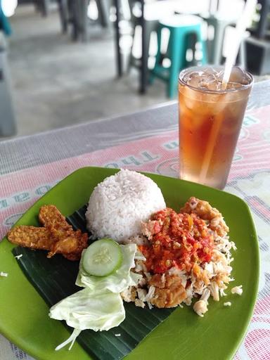 AYAM BAKAR PENYET KAMPOENG