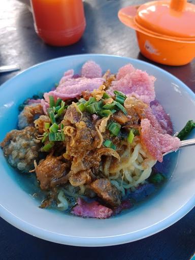 BAKSO TRESNO WINDY