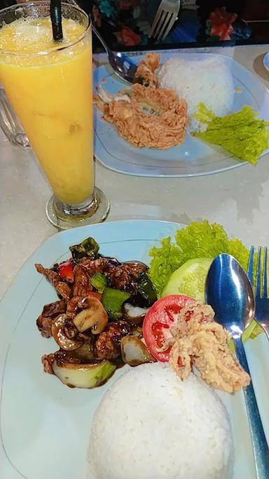 WARUNG MELIN BELUT & SEAFOOD