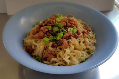 CEN SIANG HAKKA NOODLE