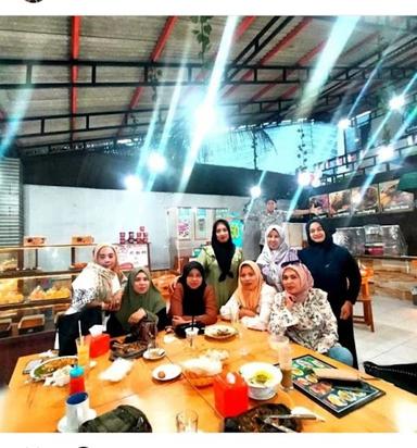 WARUNG MAKAN SOBAT