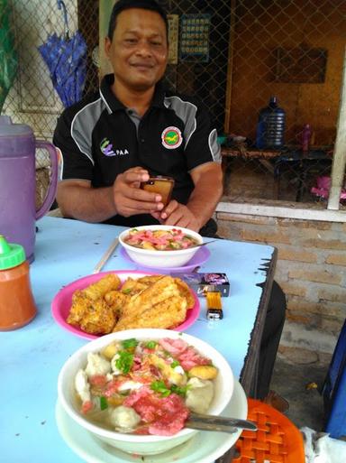 WARUNG MIE SOP BG SAFAR