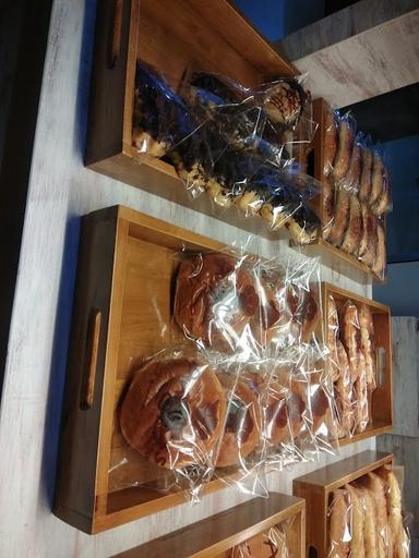 ANGLISS BAKEHOUSE MULTATULI