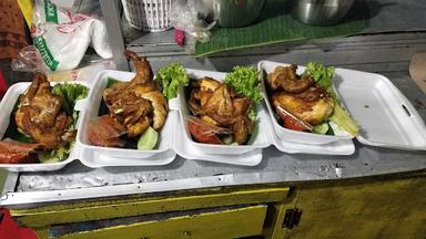 AYAM PENYET BUNDA