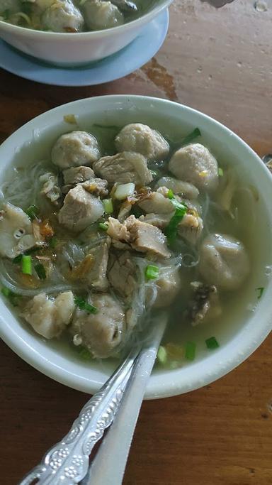 BAKSO AMAT HALAL