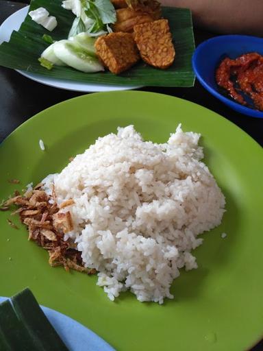 WAROENG PECEL LELE BANG INDRA