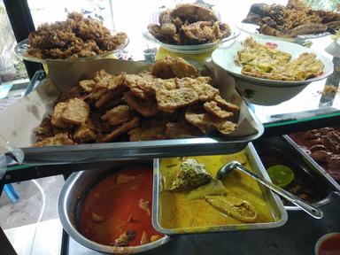 WARUNG NASI UMMI