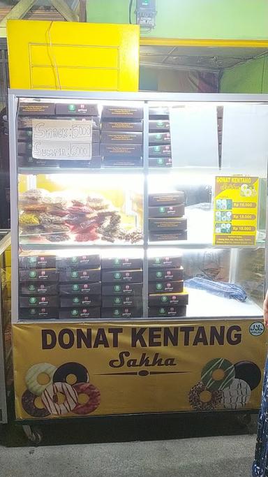 DONAT SIRAM, WAFFLE & JUS SAKHA