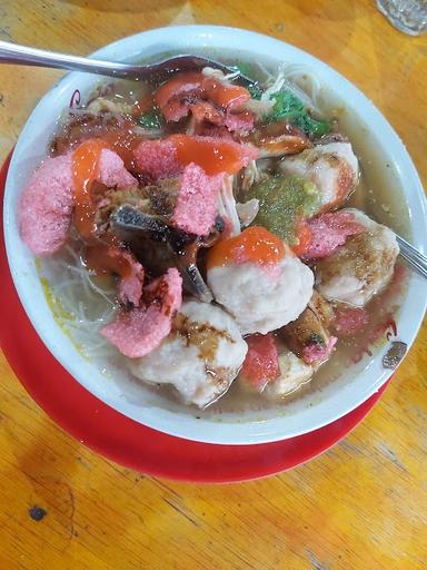 MIE SOP KAMPUNG KAK SUMI