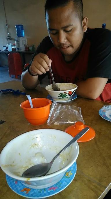 BUBUR AYAM MAS TOTOK