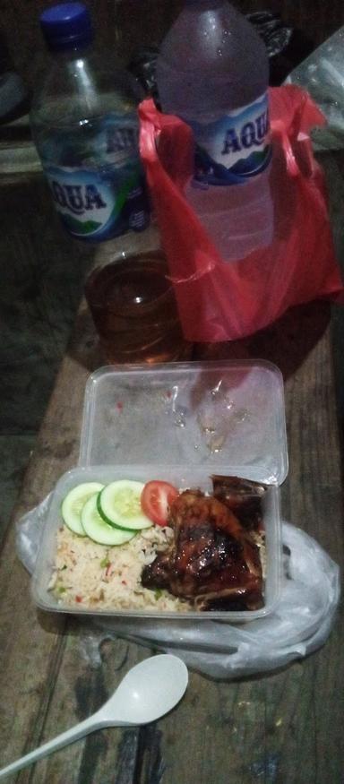 NASI GORENG AYAM GEPREK PUSPA