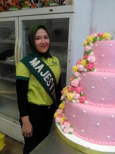 MAJESTYK BAKERY & CAKE SHOP H.M. YAMIN