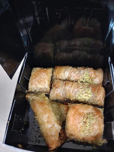 HALIL BAKLAVA PATISSERIE