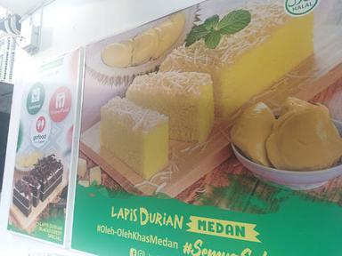 LAPIS DURIAN MEDAN