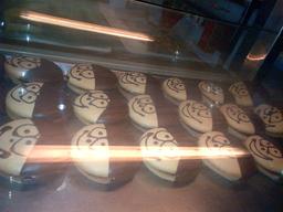 Photo's Phin Phin Jajanan Pasar & Bakery