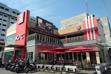 KFC - ADAM MALIK MEDAN