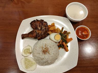 NASI AYAM ASEN