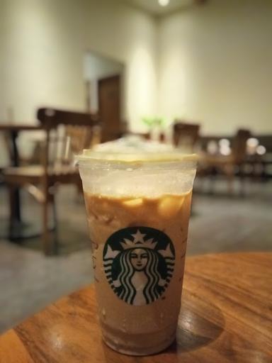 STARBUCKS DIPONEGORO