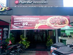 Photo's Pizza Hut Delivery