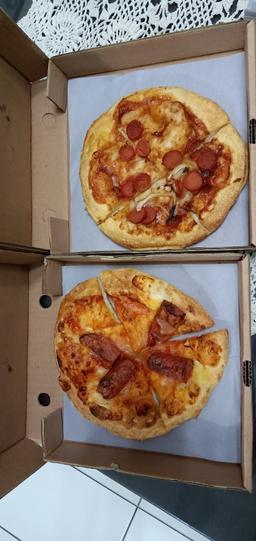 Photo's Pizza Hut Delivery