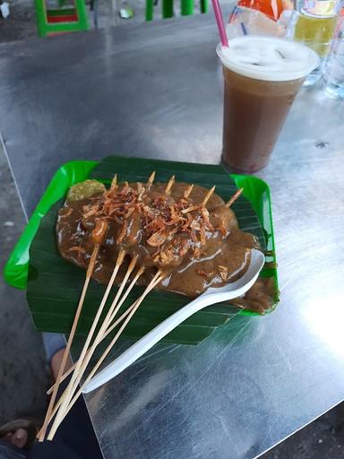 UDA SAYANG / PITARUAH AYAH (SATE PADANG)