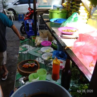 WARUNG MIE ACEH TAUFIK