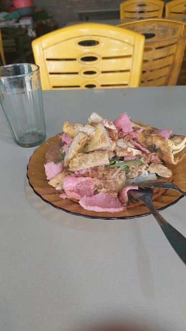 GADO GADO