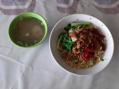 BAKMI AKIM