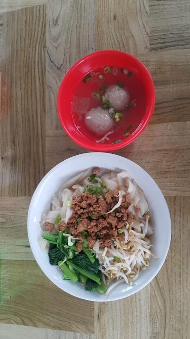 MIE AYAM BANGKA MAMA JES