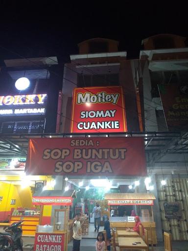 MOTLEY BOENTOET SAPI