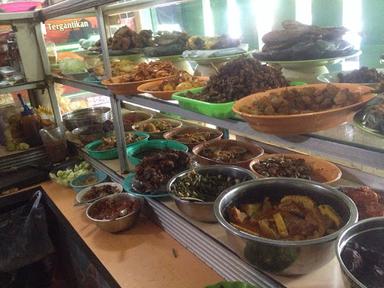 WARUNG NASI SI DOEL