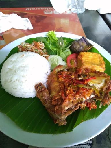 AYAM PENYET JOKO SOLO