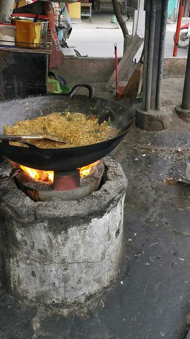 BAKSO PAKDE DAN MIE BALAP MURNI TELOR TERBANG