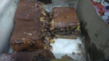 MARTABAK MANIS BANG MAN