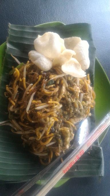 MIE BALAP MAMIE DAN TAHU BALEK MAMIE