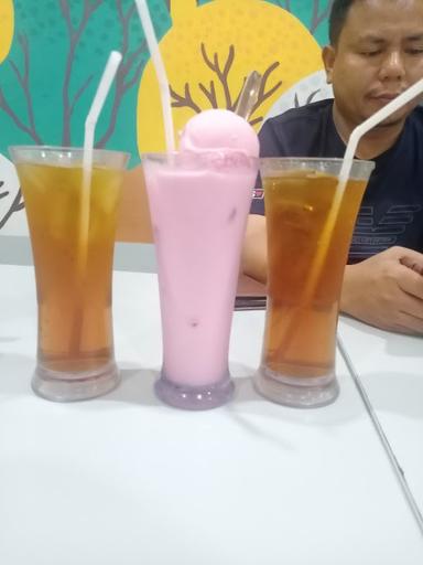 WAROENG STEAK & SHAKE MANSYUR MEDAN