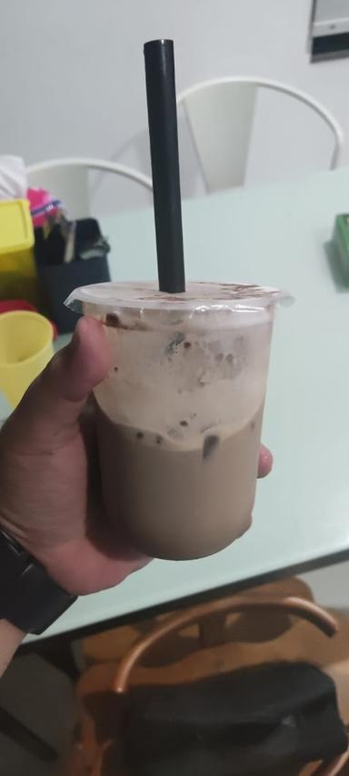 XI BOBA