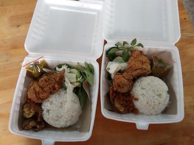 AYAM GEPREK CABE IJO ARKHAN