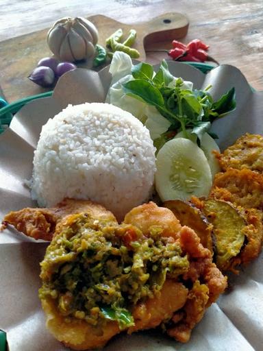 AYAM GEPREK CABE IJO ARKHAN