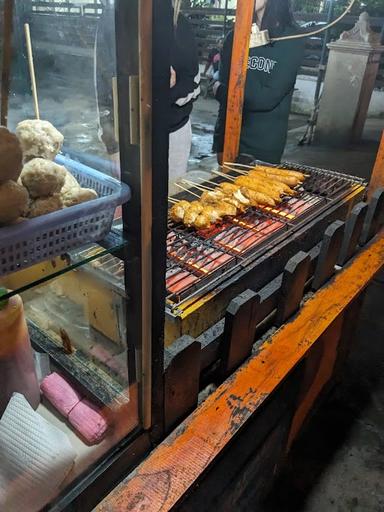 BAKSO BAKAR RAKSASA ABU AHMAD