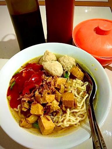 MIE AYAM BAKSO & SIOMAY TLOGO