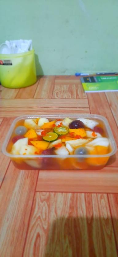 SALAD BUAH HOKI MEDAN - SUNGGAL